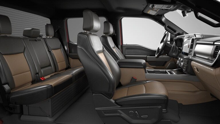 2026 Ford Chassis Cab F-450® LARIAT®