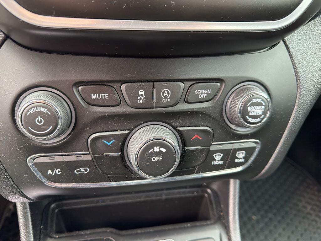 2020 Jeep Cherokee Latitude