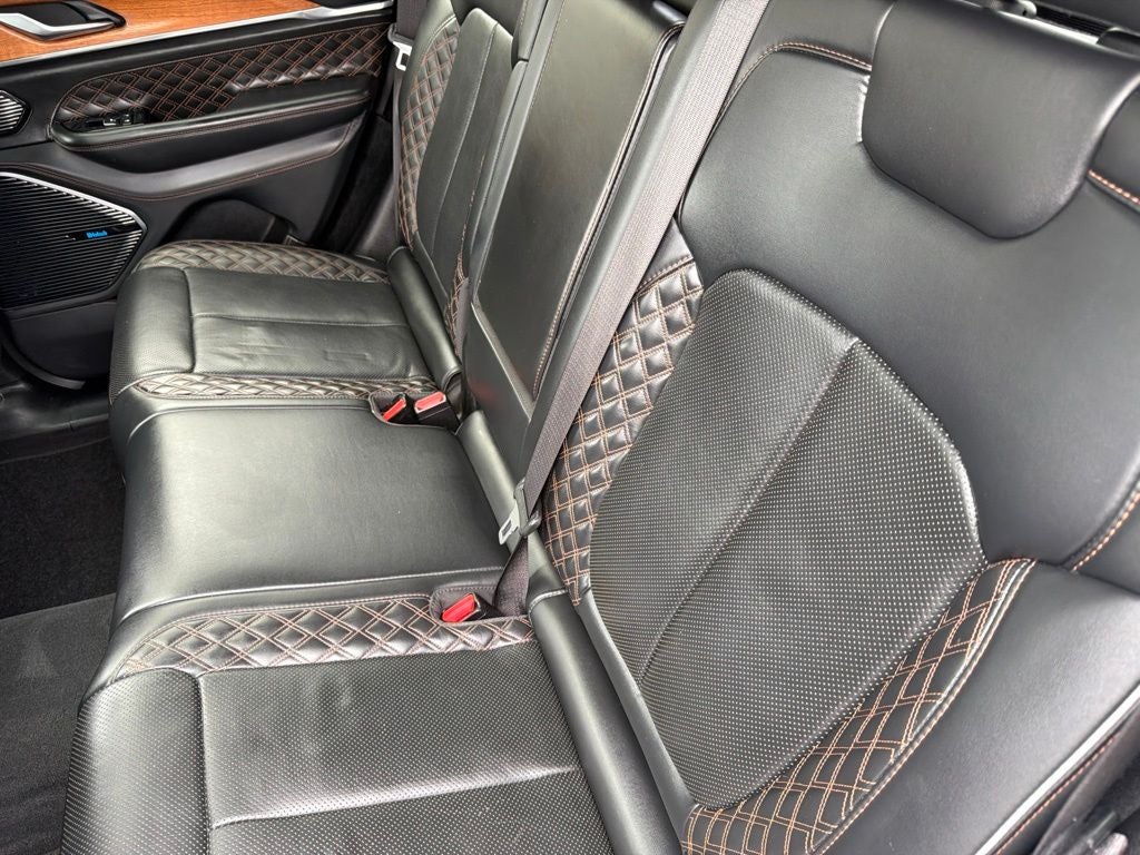 2022 Jeep Grand Cherokee Summit Reserve