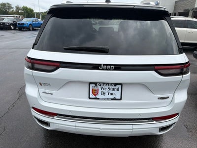 2022 Jeep Grand Cherokee Summit Reserve