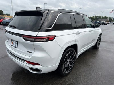 2022 Jeep Grand Cherokee Summit Reserve
