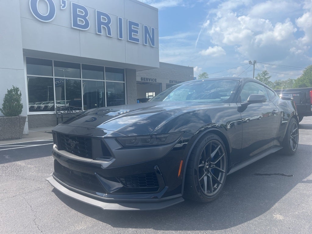 2025 Ford Mustang Dark Horse