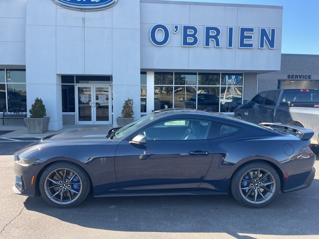 2025 Ford Mustang Dark Horse