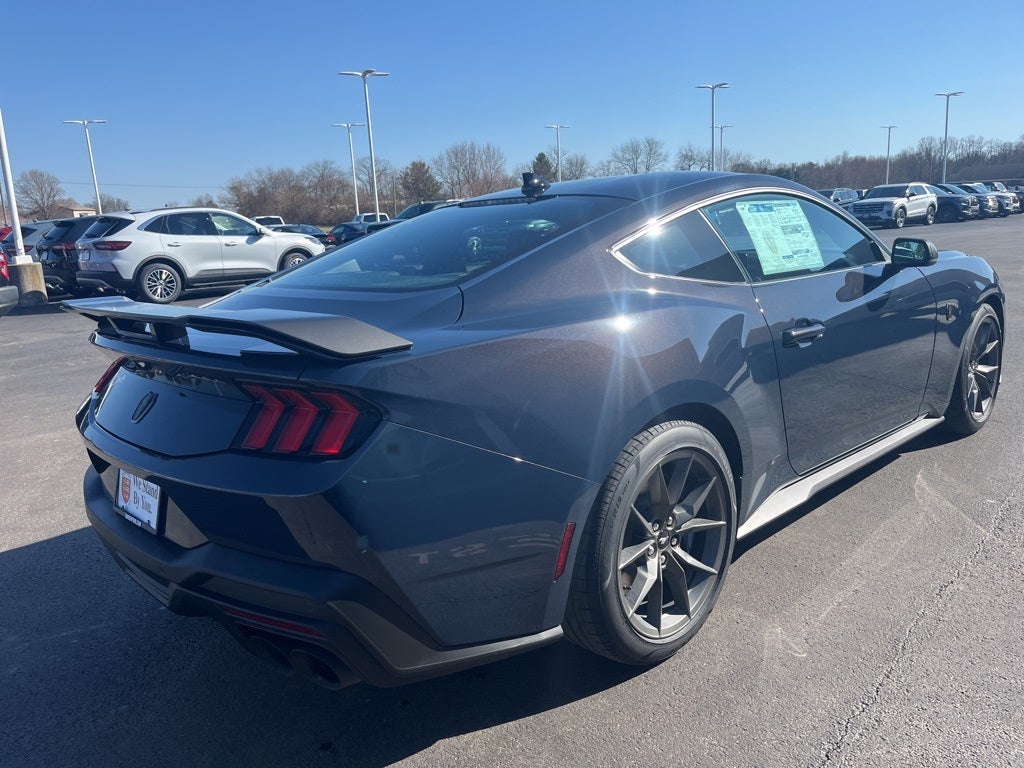 2025 Ford Mustang Dark Horse