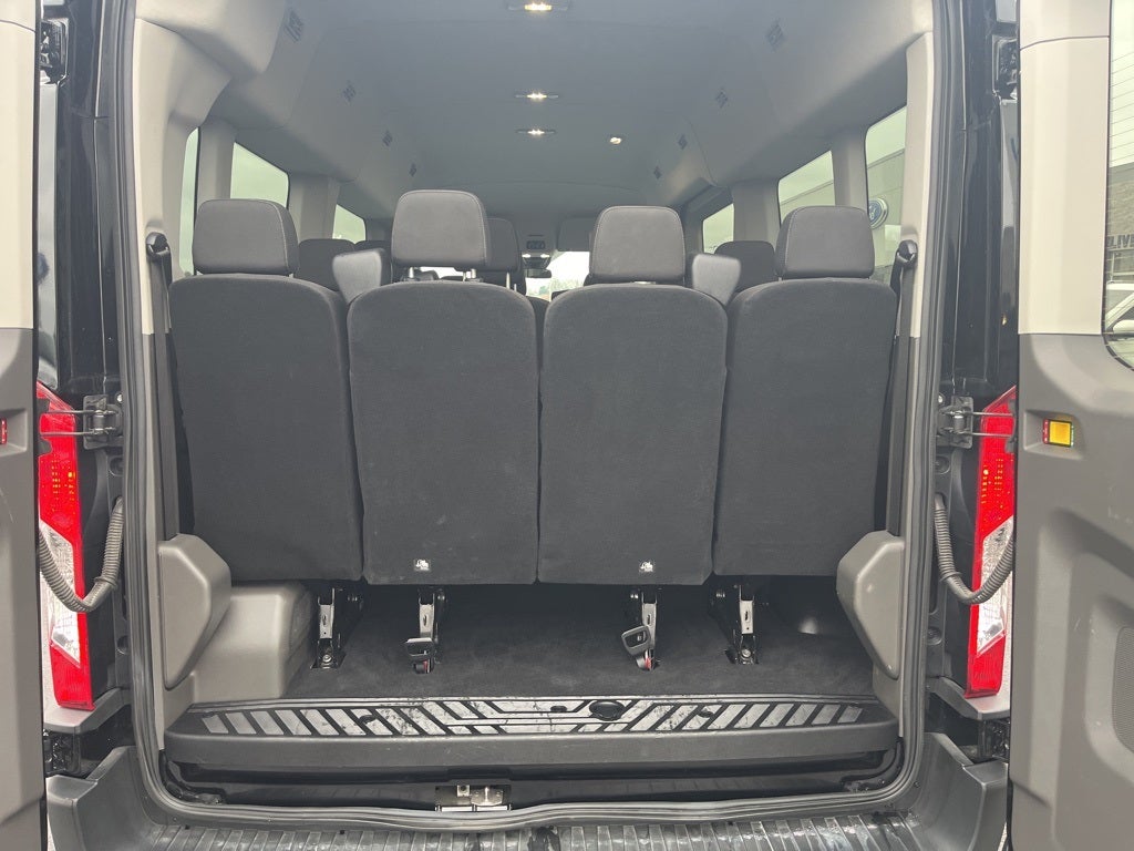 2023 Ford Transit-350 XLT 15 Passenger
