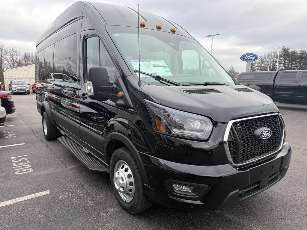 2026 Ford Transit-350 XLT AWD 15 PASSENGER