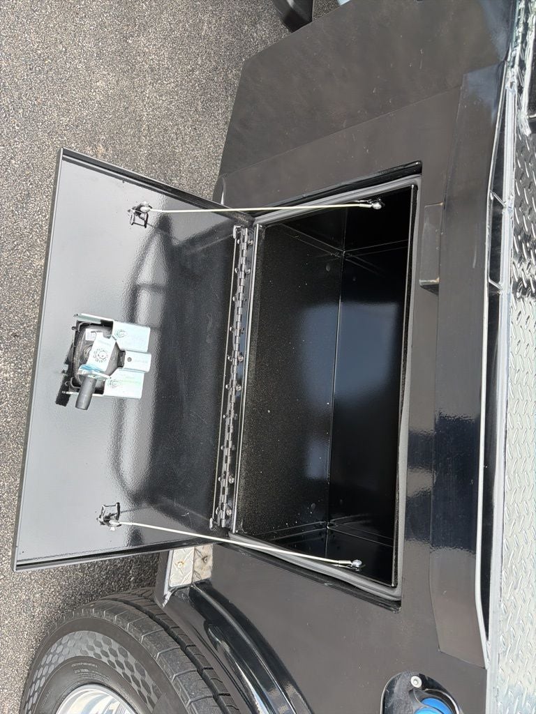 2026 Ford F-450SD Lariat DRW 9FT CM SKIRTED FLATBED