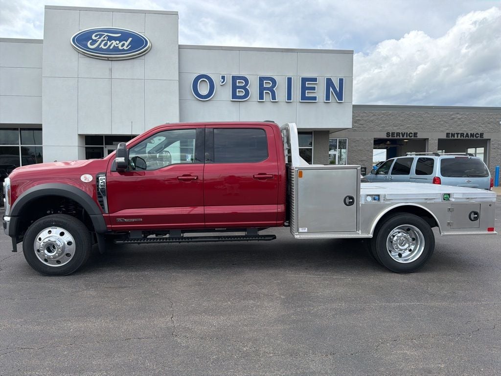 2026 Ford F-450SD Lariat DRW 9FT CM ALUMINUM DELUXE SKIRTED BED