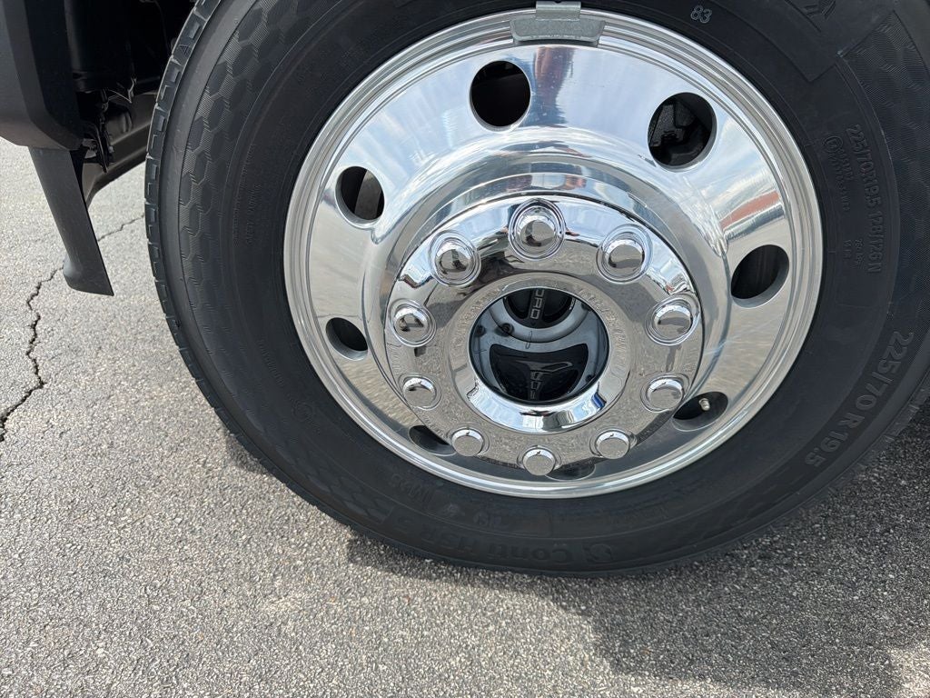 2026 Ford F-450SD Lariat DRW 9FT CM ALUMINUM DELUXE SKIRTED BED