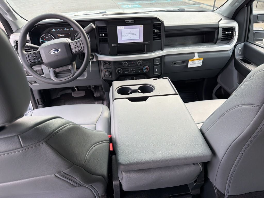 2026 Ford F-450SD XL CAB AND CHASIS DRW