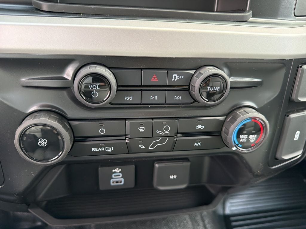 2026 Ford F-450SD XL CAB AND CHASIS DRW