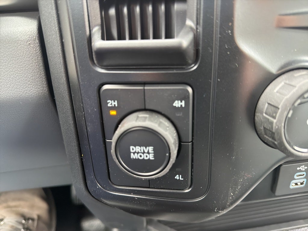 2026 Ford F-550SD XL CAB AND CHASSIS DRW