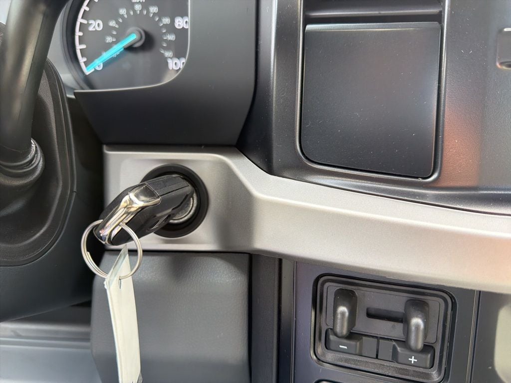 2026 Ford F-550SD XLT DRW CAB AND CHASIS