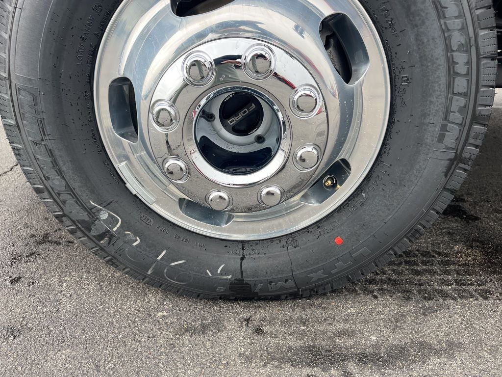 2026 Ford F-350SD Lariat DRW 9' Skirted Flat Bed