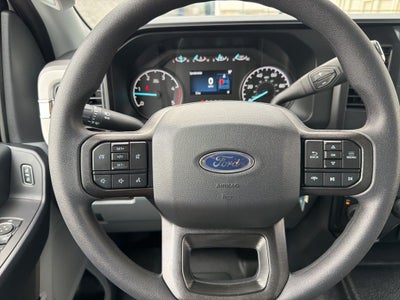 2026 Ford F-350SD CAB AND CHASIS DRW