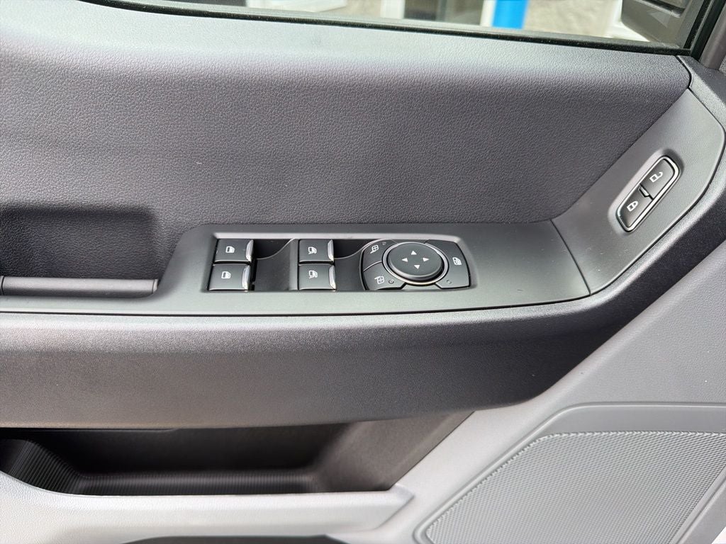 2026 Ford F-350SD CAB AND CHASIS DRW