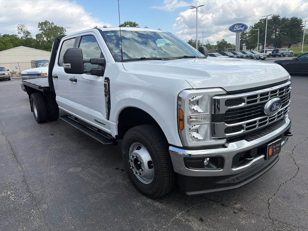 2026 Ford F-350SD XL DRW 9FT GOOSENECK FLATBED