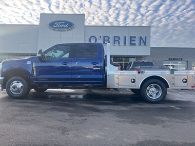 2026 Ford F-350SD Lariat DRW 9FT Aluminum CM Flat Bed