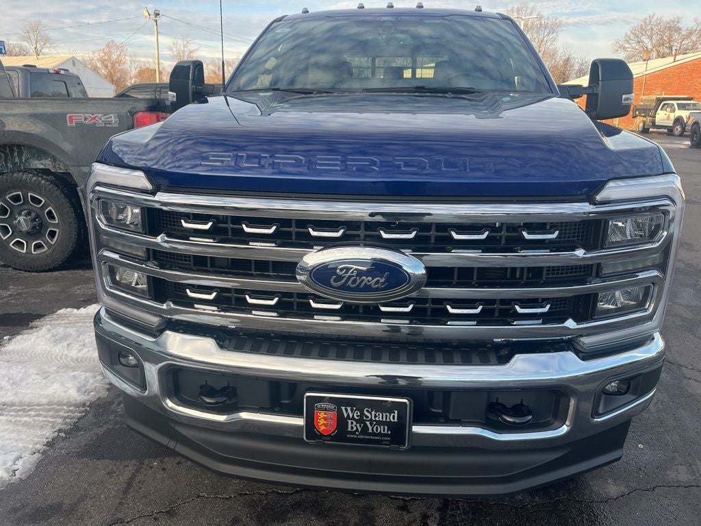 2026 Ford F-350SD Lariat DRW 9FT Aluminum CM Flat Bed