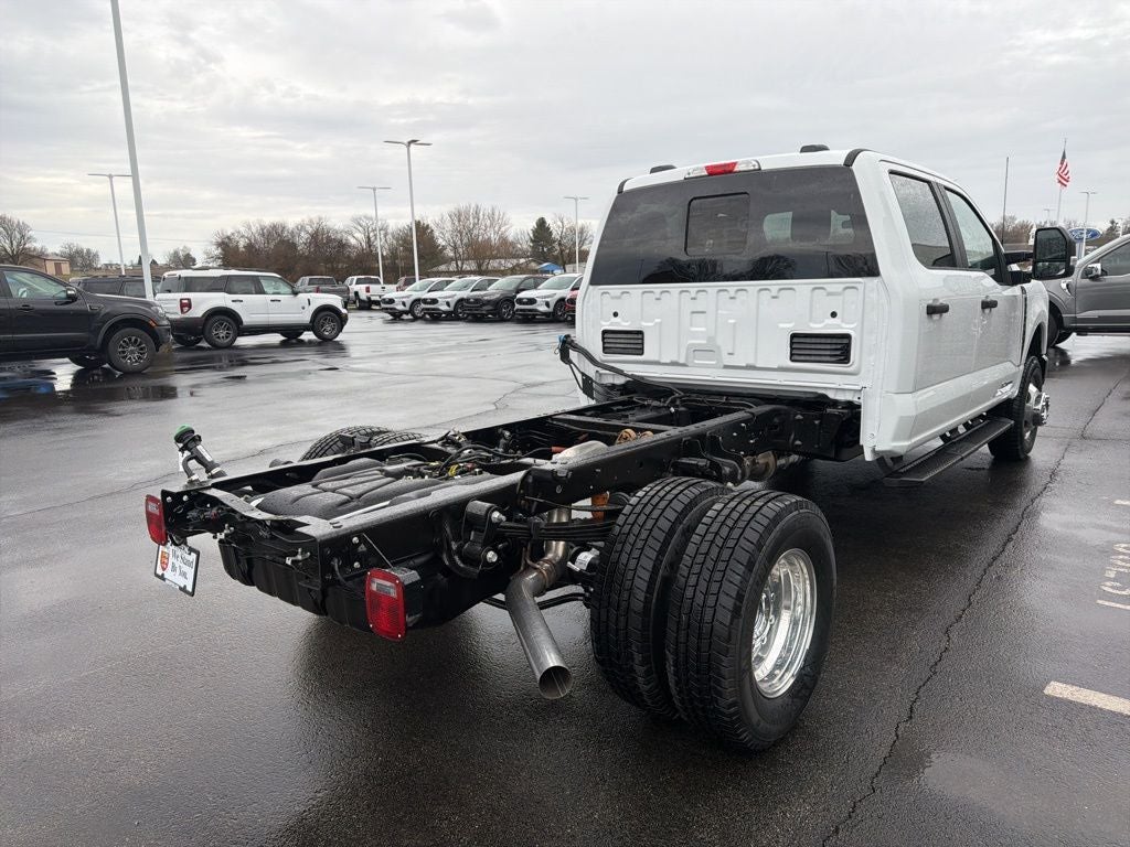 2026 Ford F-350SD XL DRW CAB AND CHASSIS