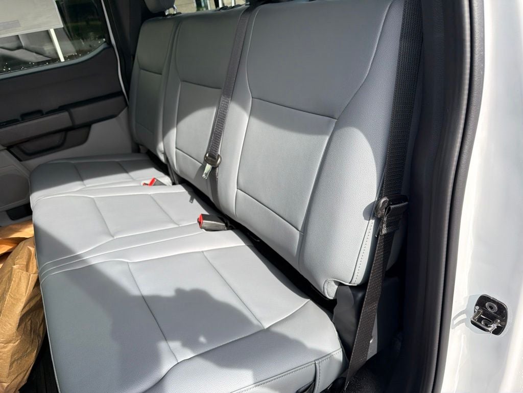 2026 Ford F-550SD XL CAB & CHASIS DRW