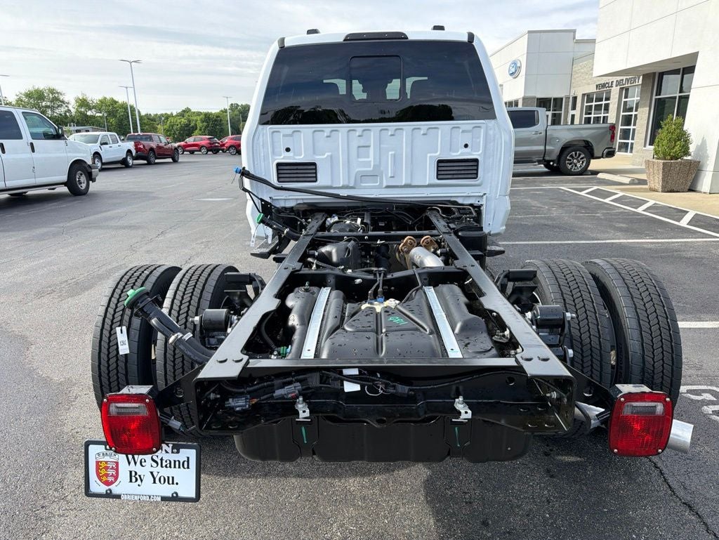 2026 Ford F-550SD XL CAB & CHASIS DRW