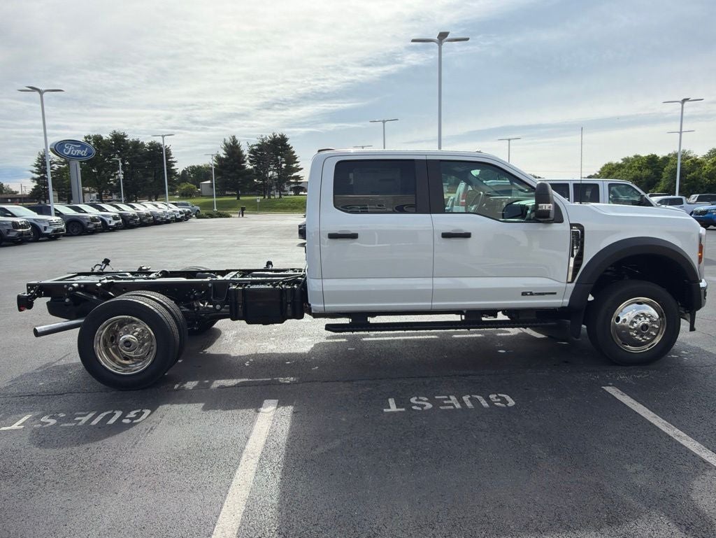 2026 Ford F-550SD XL CAB & CHASIS DRW