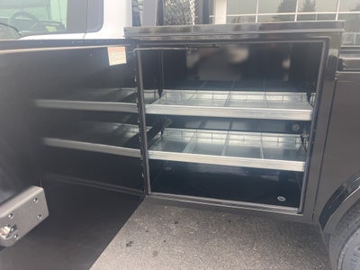 2026 Ford F-550SD XL PLATFORN GOOSENECK SERVICE BODY DRW