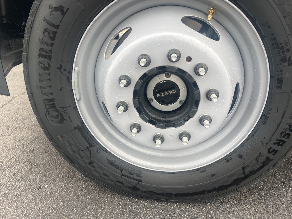 2026 Ford F-550SD XL PLATFORN GOOSENECK SERVICE BODY DRW