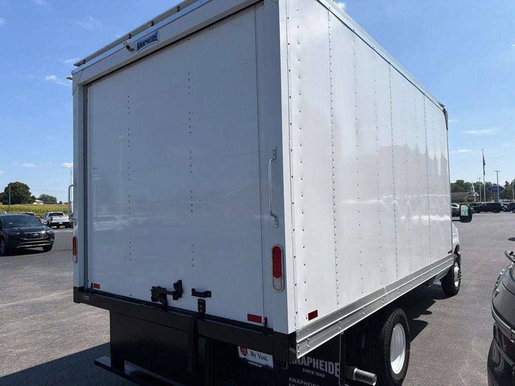 2027 Ford E-350SD Base Cutaway 14FT BOX VAN
