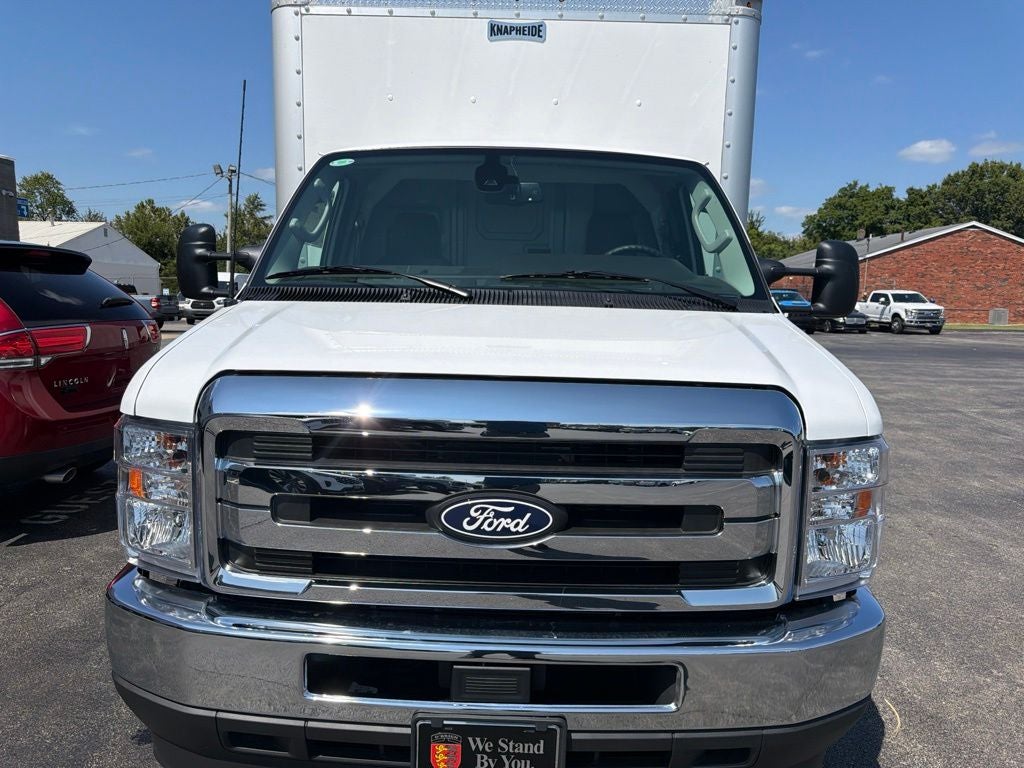 2027 Ford E-350SD Base Cutaway 14FT BOX VAN