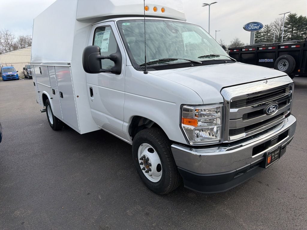 2027 Ford E-350SD Base KUV BODY WITH HIGH ROOF