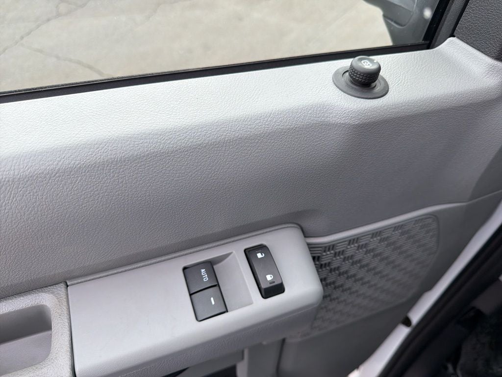 2026 Ford E-350SD Base KNAPHEIDE KUV