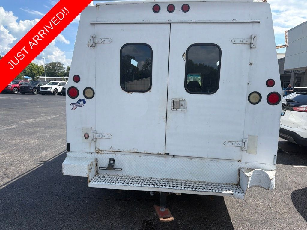 2000 Ford E-450SD Standard Service Body