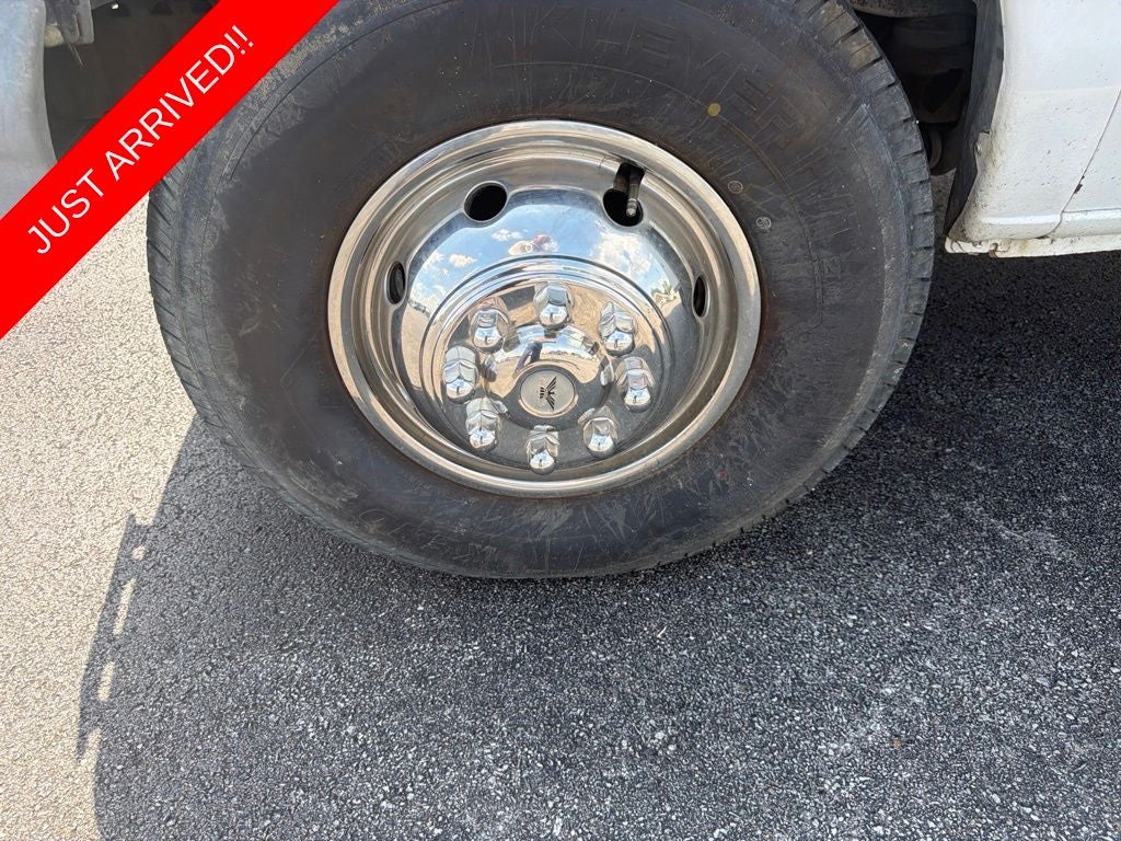 2000 Ford E-450SD Standard Service Body