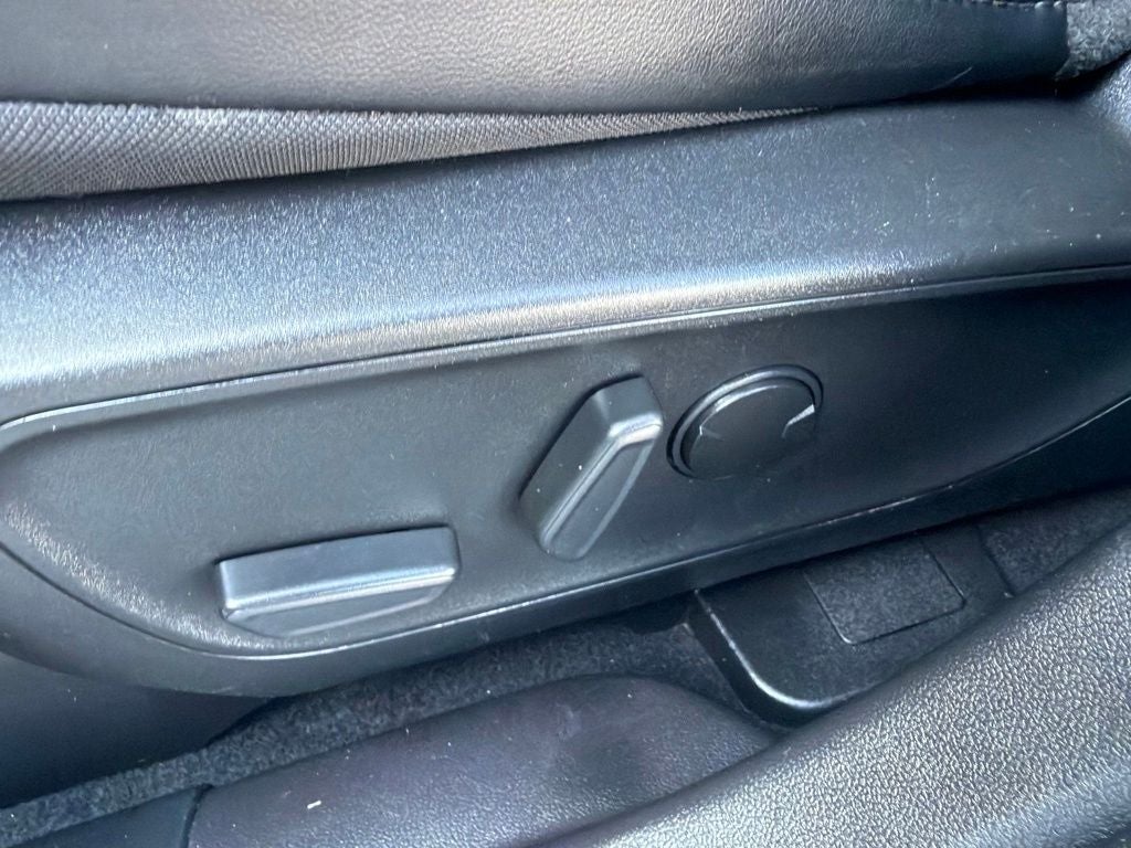 2023 Ford Escape Plug-In Hybrid Base