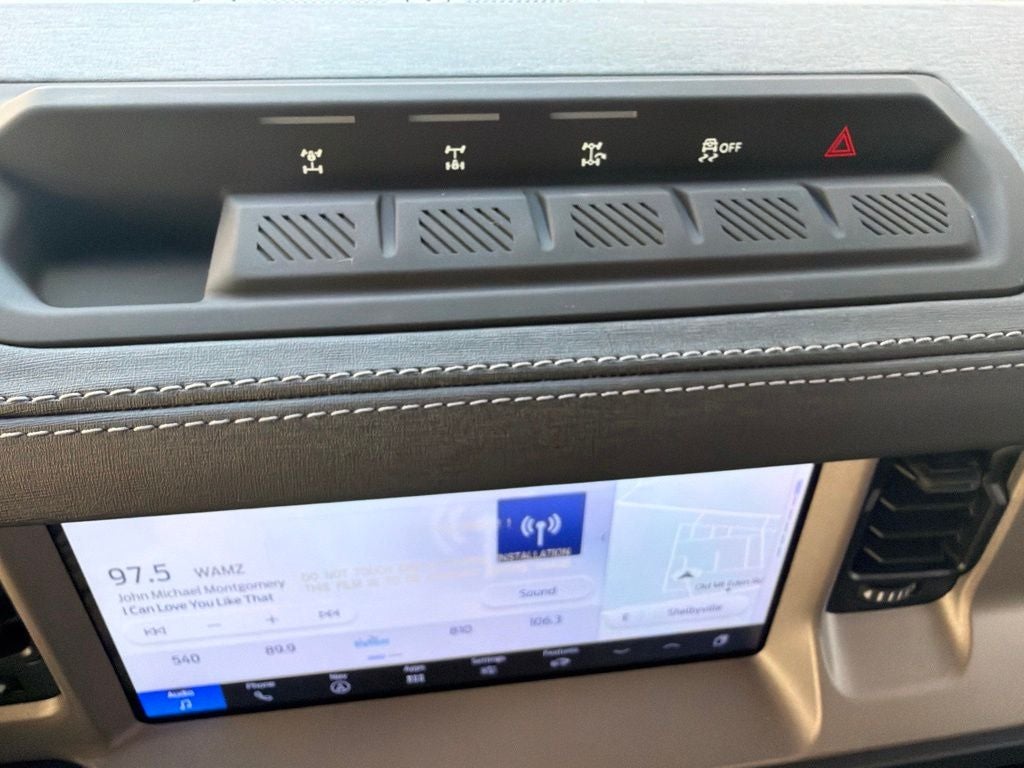 2026 Ford Bronco Outer Banks
