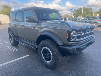 2025 Ford Bronco Outer Banks Sasquatch Pkg.