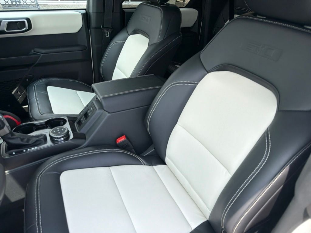 2026 Ford Bronco Outer Banks 60th Anniversary Edition