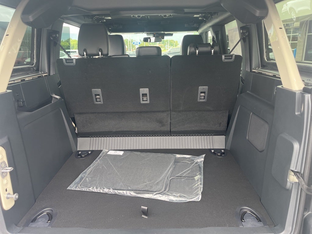 2025 Ford Bronco Outer Banks Sasquatch Pkg.