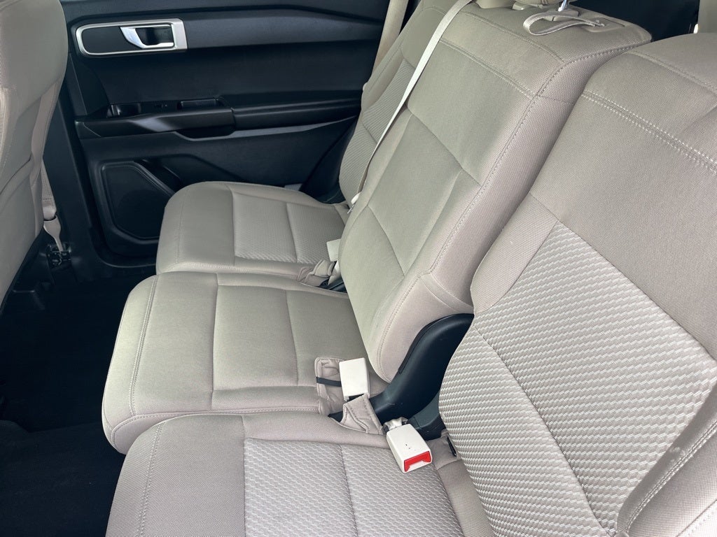 2021 Ford Explorer Base