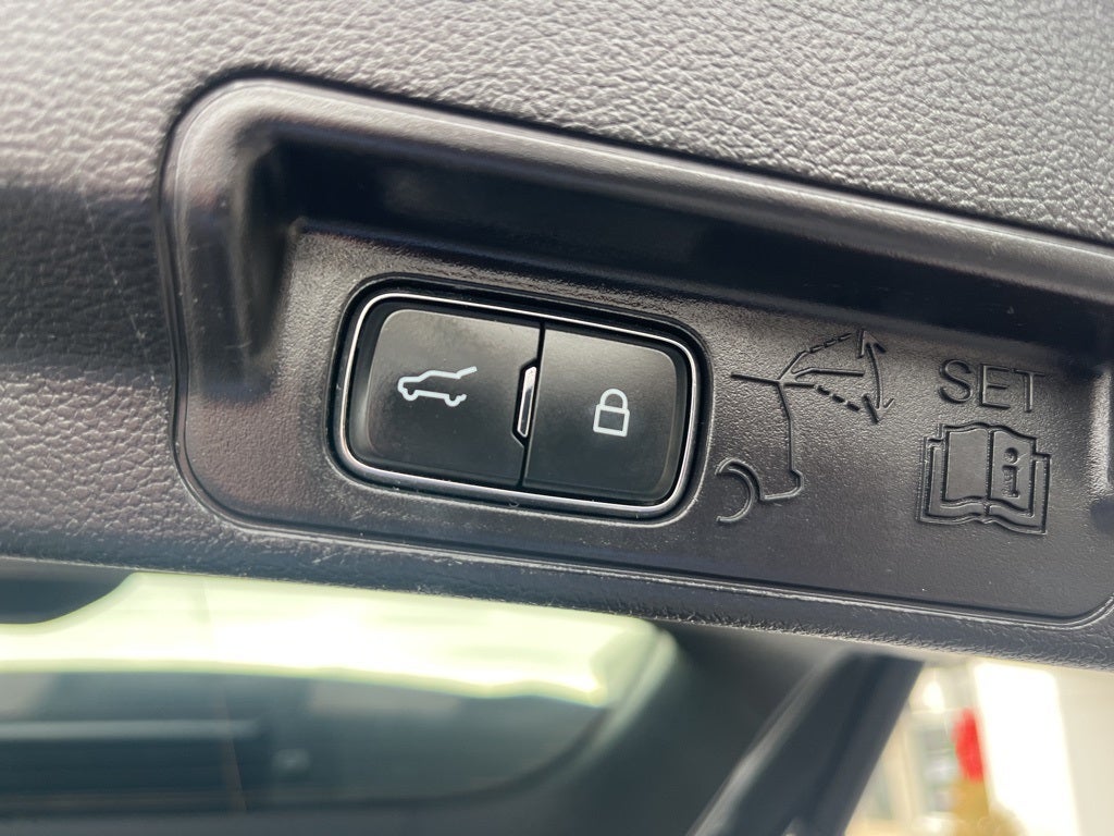 2021 Ford Explorer Base