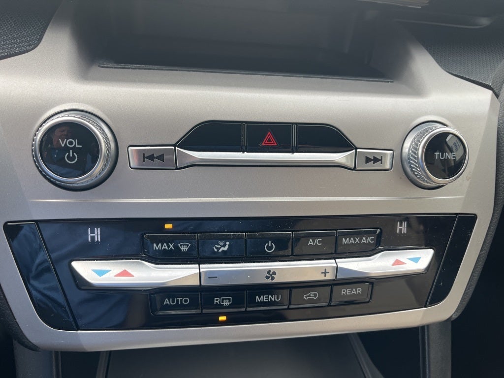 2021 Ford Explorer Base