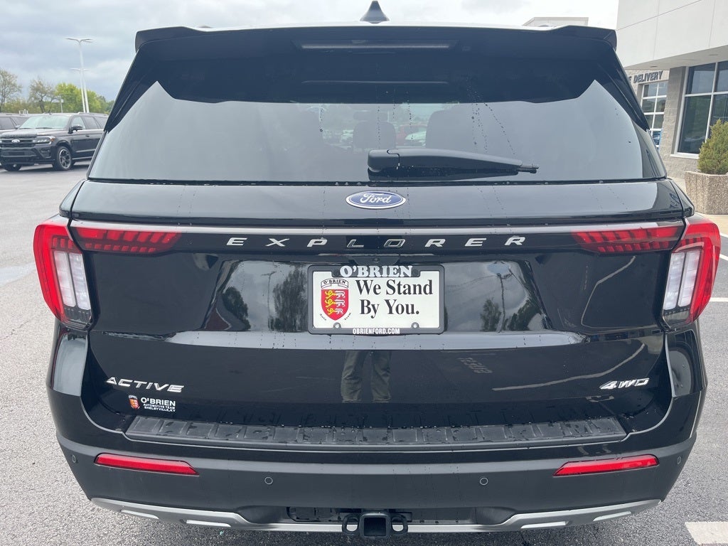 2025 Ford Explorer Active