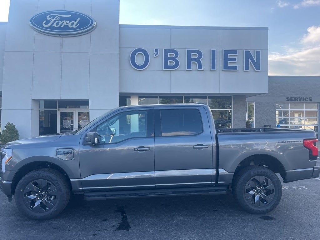 2025 Ford F-150 Lightning Flash