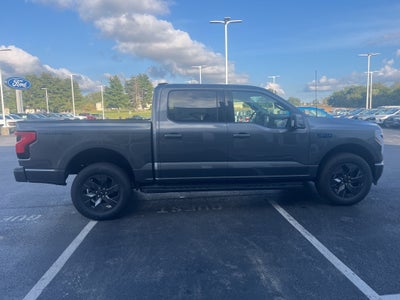 2025 Ford F-150 Lightning Flash