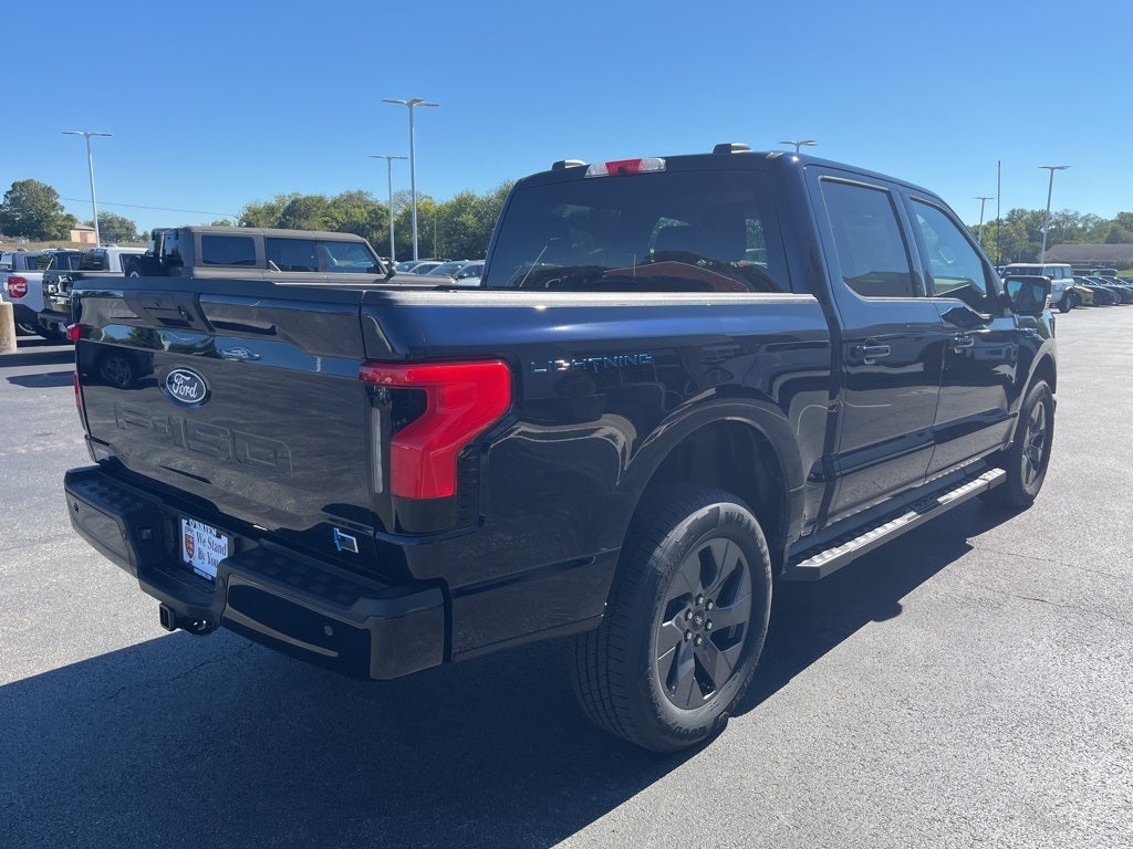 2025 Ford F-150 Lightning Flash