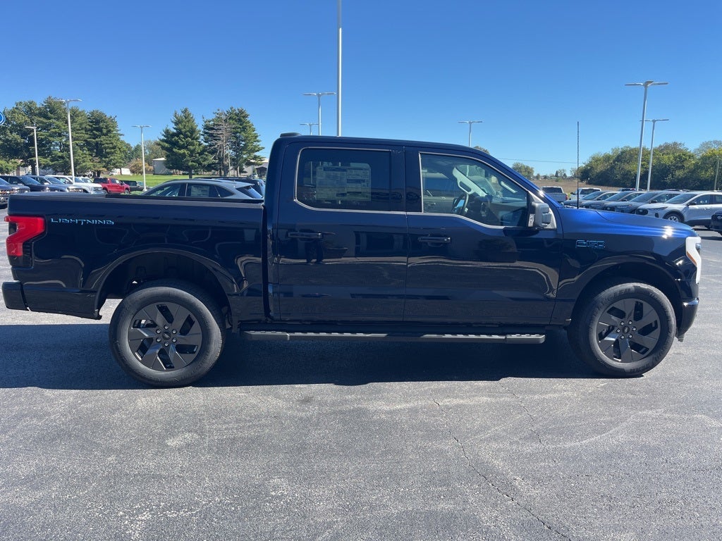 2025 Ford F-150 Lightning Flash