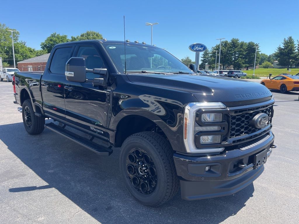 2026 Ford F-350SD Lariat