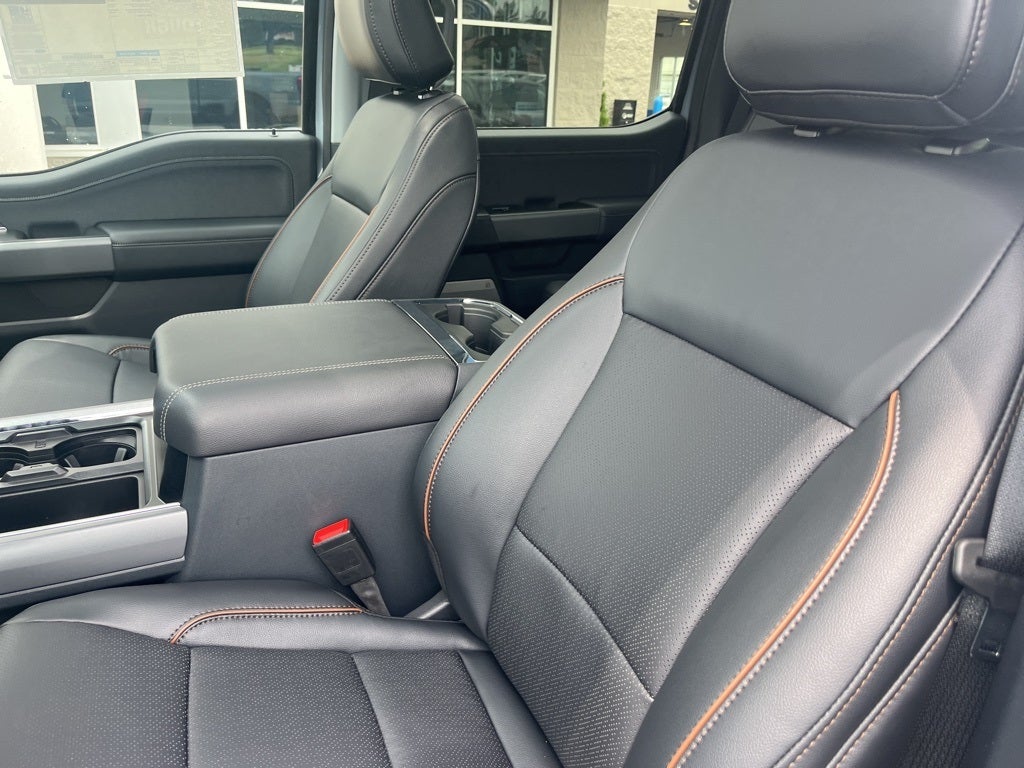 2025 Ford F-350SD Lariat